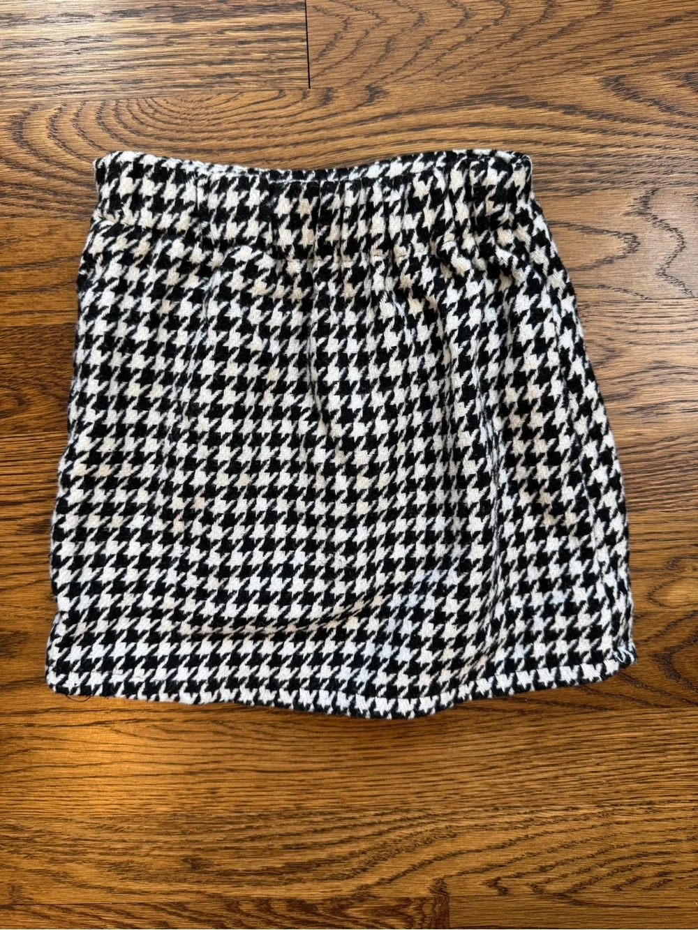 Girls Black & White Houndstooth Jacket and Skirt Set Size 3T- 4T